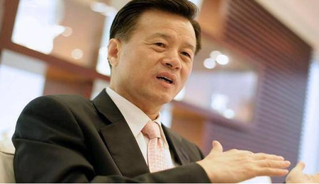 許榮茂:從中醫(yī)學(xué)徒到百億富豪